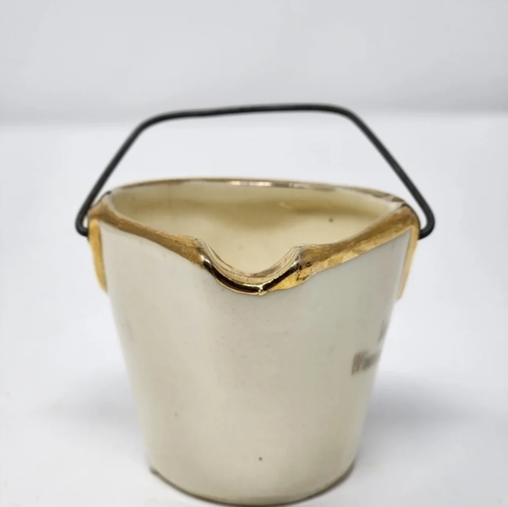 Vintage Ceramic Souvenir Ashtray‎ Coal Bucket Wisconsin Dells Souvenir
